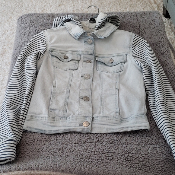 Wallflower Other - Wall Flower Girls Hooded Jean Jacket